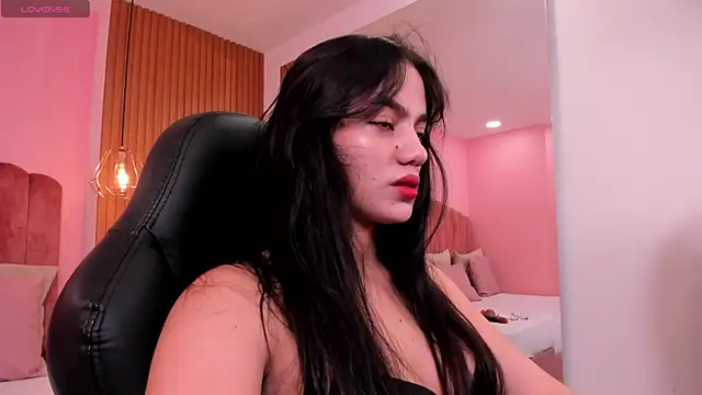 Snapshot of ariel_jonees chatting on 03.01.25 ariel jonees online show from 03.01.25