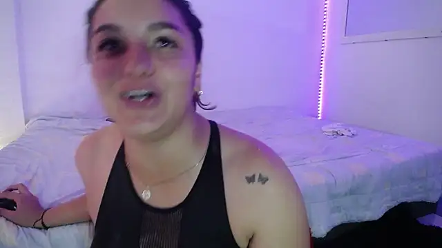 Laurenkenner  online show from 03.14.25