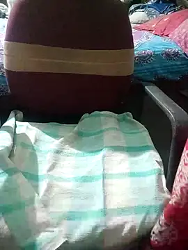 Snapshot of Ralisha_Rani chatting on 10.29.25 Ralisha Rani online show from 10.29.25