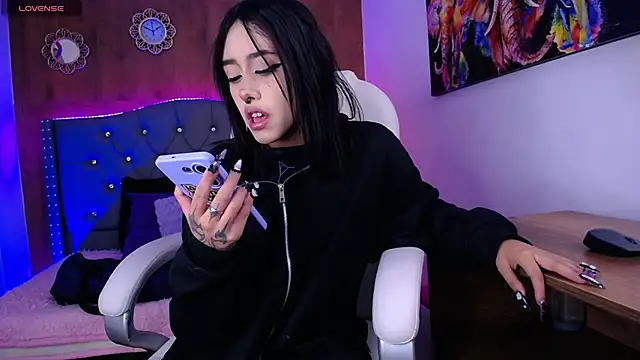 Bunny O online show from 02.11.25