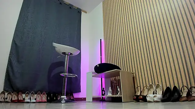 Snapshot of Sali_g chatting on 03.22.25 Sali g online show from 03.22.25