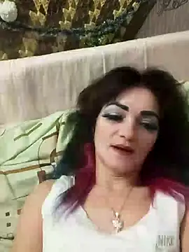 Snapshot of SweetLeila40 chatting on 01.13.25 SweetLeila40 online show from 01.13.25