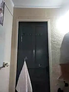 Snapshot of SweetLeila40 chatting on 01.23.25 SweetLeila40 online show from 01.23.25