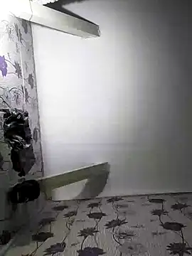 Snapshot of SweetLeila40 chatting on 01.29.25 SweetLeila40 online show from 01.29.25