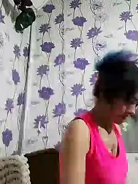 Snapshot of SweetLeila40 chatting on 02.10.25 SweetLeila40 online show from 02.10.25