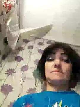 Snapshot of SweetLeila40 chatting on 02.14.25 SweetLeila40 online show from 02.14.25