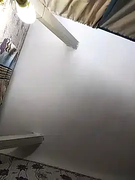 Snapshot of SweetLeila40 chatting on 02.24.25 SweetLeila40 online show from 02.24.25