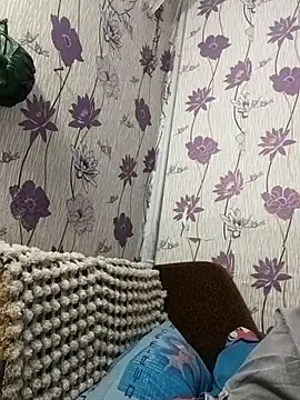 Snapshot of SweetLeila40 chatting on 03.02.25 SweetLeila40 online show from 03.02.25