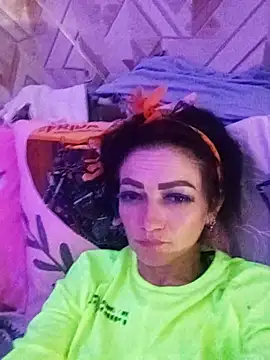 Snapshot of SweetLeila40 chatting on 11.27.25 SweetLeila40 online show from 11.27.25