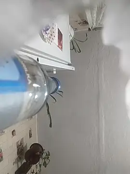 SweetLeila40 online show from 04.12.26