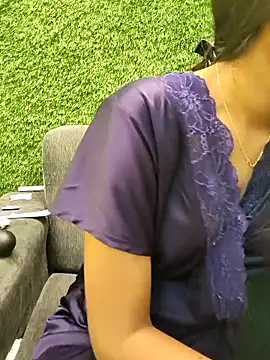 yhona darling online show from 04.06.26