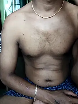 Snapshot of MUMTAJ-1 chatting on 10.24.25 MUMTAJ-1 online show from 10.24.25