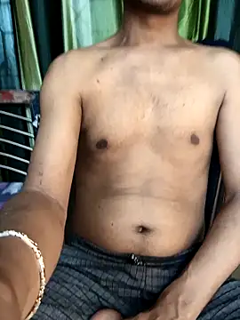 Snapshot of MUMTAJ-1 chatting on 10.29.25 MUMTAJ-1 online show from 10.29.25