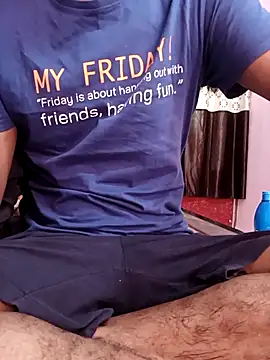 Snapshot of MUMTAJ-1 chatting on 11.13.25 MUMTAJ-1 online show from 11.13.25