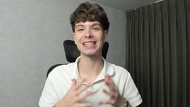 Snapshot of calvin_love_you chatting on 03.01.26 calvin love you online show from 03.01.26