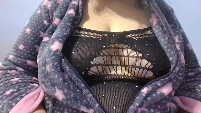 Snapshot of maria38xxx chatting on 02.01.25 maria38xxx online show from 02.01.25