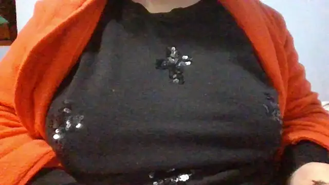 Snapshot of maria38xxx chatting on 02.14.25 maria38xxx online show from 02.14.25