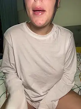 Snapshot of lilylush24 chatting on 03.23.25 lilylush24 online show from 03.23.25