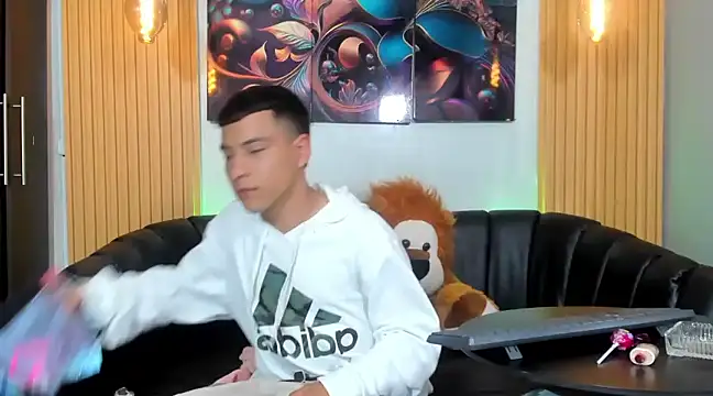 salvadorgomezx online show from 12.21.24