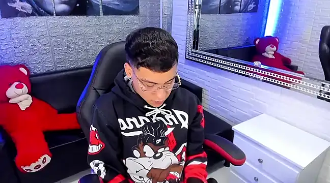 salvadorgomezx online show from 02.05.25