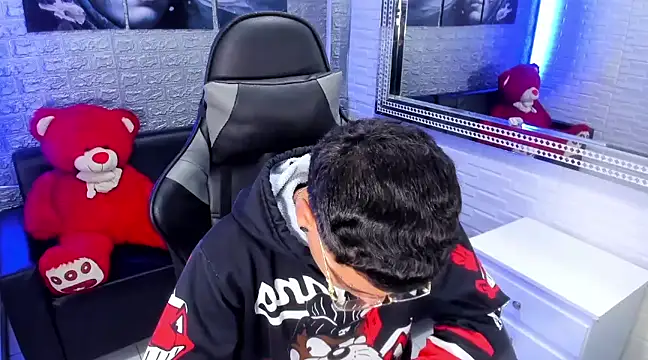 salvadorgomezx online show from 02.05.25