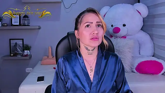 Alexasmith06 online show from 12.30.24
