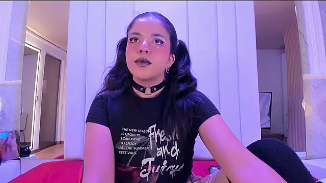 ivannabellini online show from 04.20.26