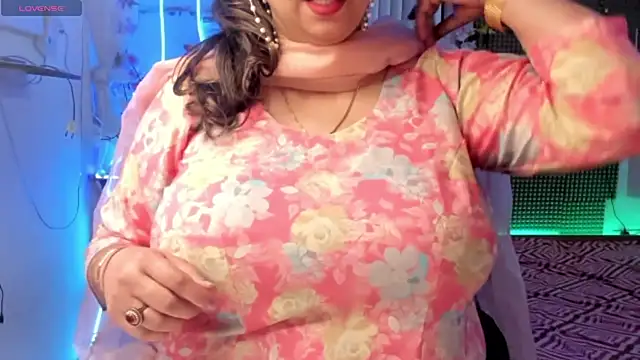 Gulabi Queen online show from 02.03.25