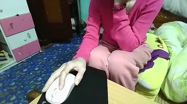 Snapshot of Anna-Cute69 chatting on 02.27.25 Anna-Cute69 online show from 02.27.25