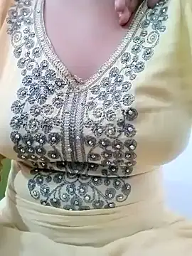 Arohi is Live online show from 12.26.24