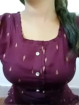 Arohi is Live online show from 02.15.25