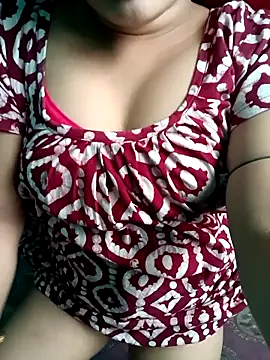 Arohi is Live online show from 09.25.25