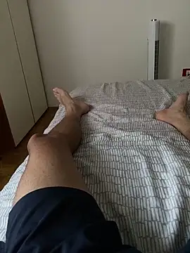 Snapshot of Lmurt24 chatting on 09.21.25 Lmurt24 online show from 09.21.25