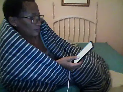 Snapshot of bustybillies chatting on 02.19.25 bustybillies online show from 02.19.25