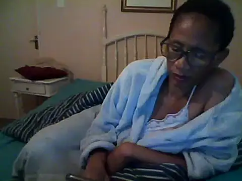 Snapshot of bustybillies chatting on 02.20.25 bustybillies online show from 02.20.25