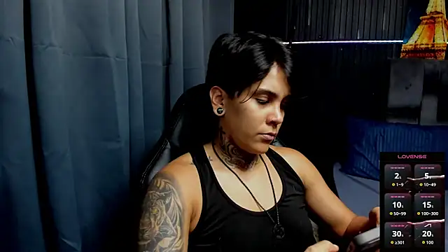 ZhoeStrong online show from 11.02.25