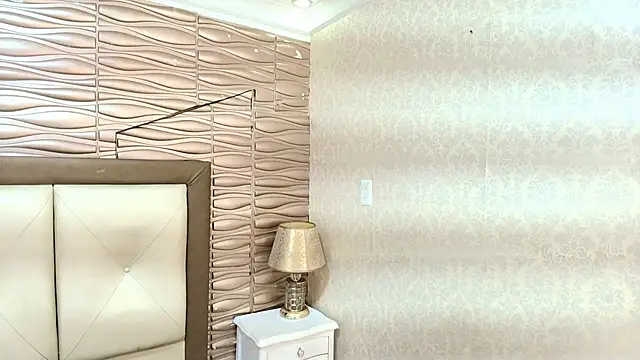 sofiaclauss online show from 10.20.25