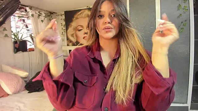 Snapshot of cattleya_campbell chatting on 11.21.25 cattleya campbell online show from 11.21.25