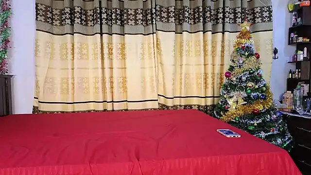 Snapshot of Queen_ashawary chatting on 12.19.24 Queen ashawary online show from 12.19.24