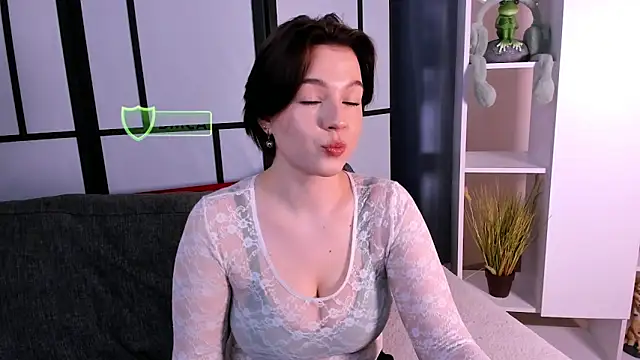 LynBrow online show from 03.11.25
