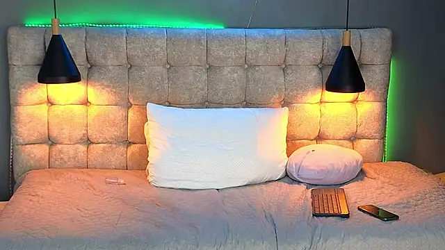 Laia and Aloby online show from 01.17.25