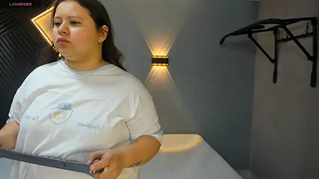 Laia and Aloby online show from 03.19.26