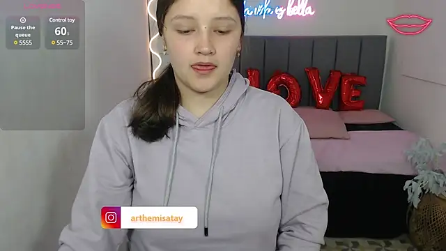 Krysstal tay online show from 02.18.25