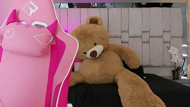 Snapshot of _SofiaCortez_ chatting on 02.03.25 SofiaCortez online show from 02.03.25
