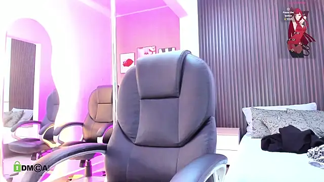 natasha  jackson online show from 11.24.25