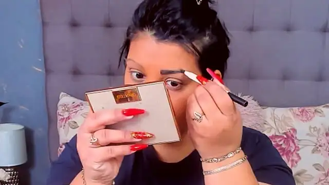 AmyCubes online show from 02.08.25