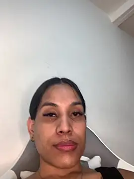 Snapshot of Emiily_Miller chatting on 12.23.24 Emiily Miller online show from 12.23.24