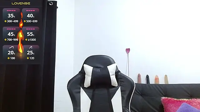 Kiara-Rider online show from 11.18.25