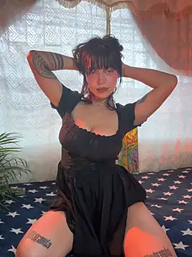 Kitty arts online show from 07.11.26