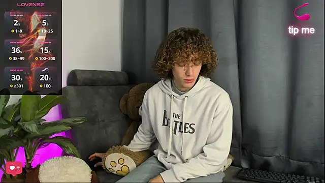 All3ssandr0 online show from 02.26.25